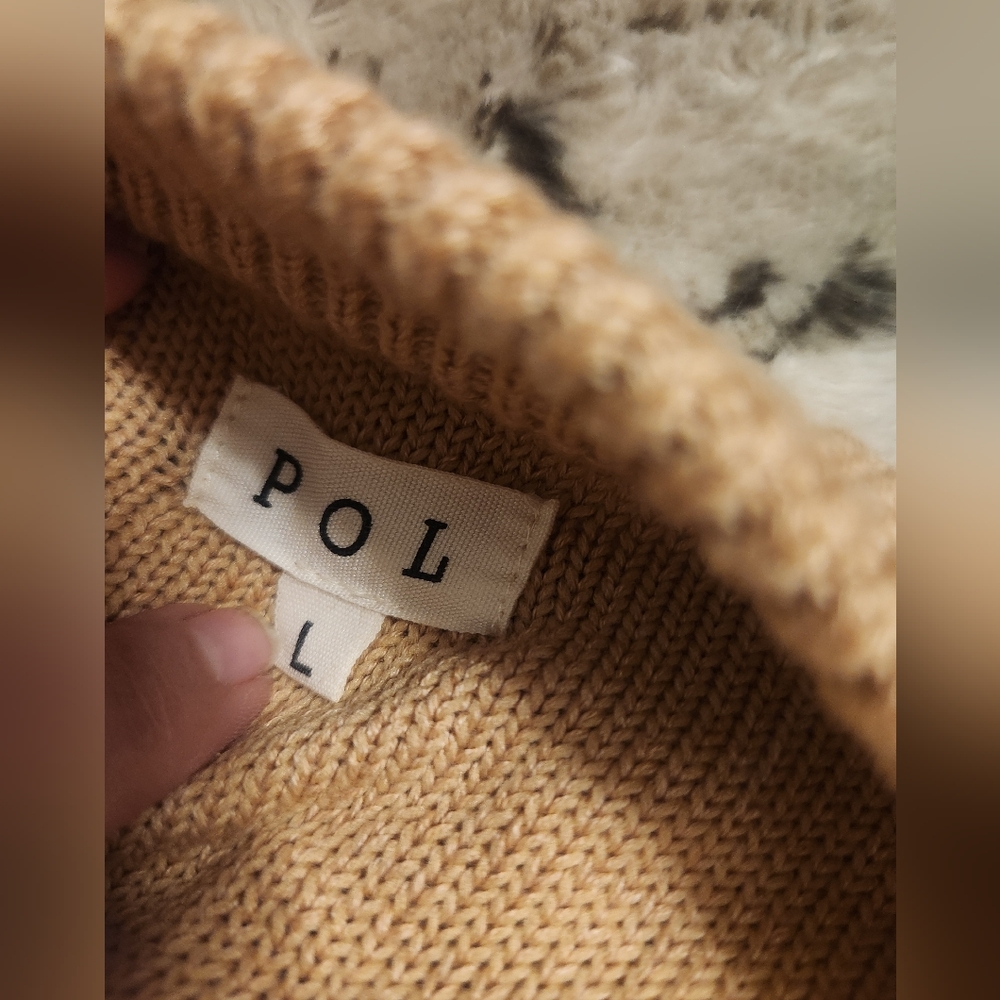 POL Oversized Sweater - Picture 3 of 6